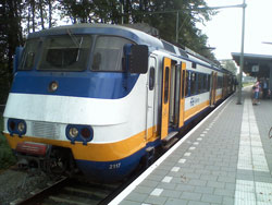 Sprinter stopt bij Station Harderwijk 