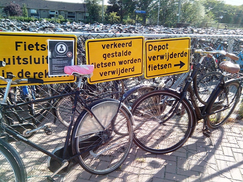 fietsen worden verwijderd - STation Harderwijk